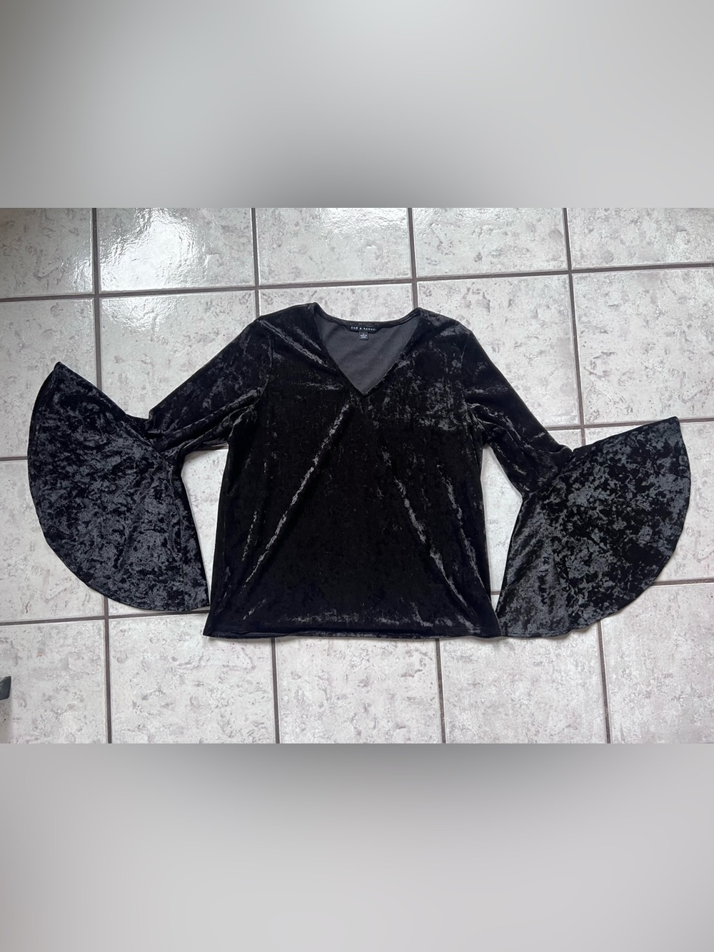 Zac & Rachel Gothic Black Velvet V-Neck Bell Sleeve Top L